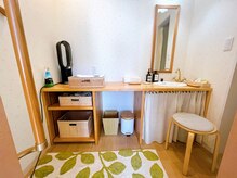 ヤコリッチ(YACORICH)/充実のパウダールーム　2