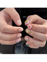 ユニィー(yunieey)/ビジューでキラキラ