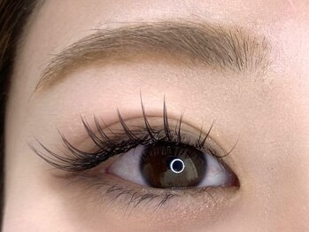アイラッシュ フロウ(eyelash Flow)の写真/【素材・まつげケアに力を入れたこだわりサロン♪】仕上がりと持ちの良さを追求したアイラッシュ専門店!!