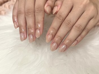 シンプルオフィスデザイン