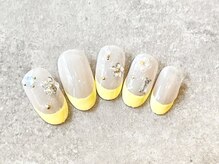 ネスト(Nest)/フラワービジューネイル