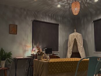 リラクゼーションスペース マノマノ(mano mano)の写真/アットホームな雰囲気と落ち着いた店内が魅力！初めての方にも気軽にお越しいただける空間です◎