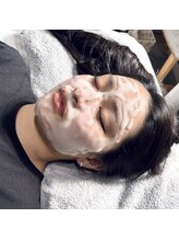 フラット(flat)/施術風景/炭酸パック