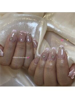 ルア(LUA)/フレンチ×リボンネイル