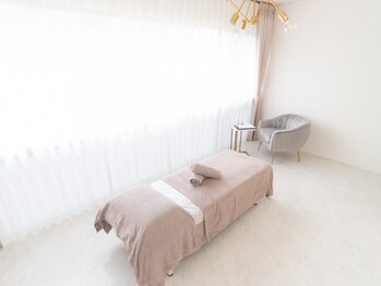 ベルーヌ(bell-nu)の写真/【インディバフェイシャル60分＋表情深層筋EMS】でリフトアップ！シャープなフェイスラインを目指します。
