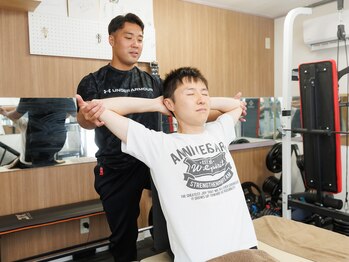 プラスワン(Plus1)/胸のストレッチ