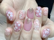 HCネイルの雰囲気（マグネット/ジェルネイル/持ち込み/エメナ／付け替えオフ無料）