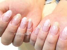 ネイルズ ララ(nails Lala)/上品フラワーネイル