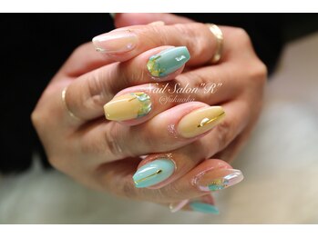 ネイルサロン R/