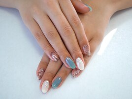 シースルー ニュアンスネイル