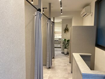 レイン 鹿児島天文館店(Rain)/ミニマルで落ち着いた店内♪