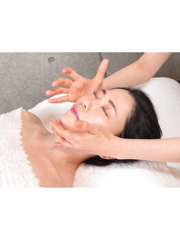 ホウレイ線・たるみ改善！予防ケア