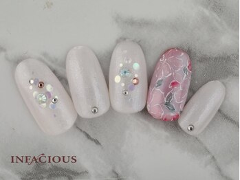 インフェイシャス 大丸福岡天神店/シンプル大人上品ネイル 