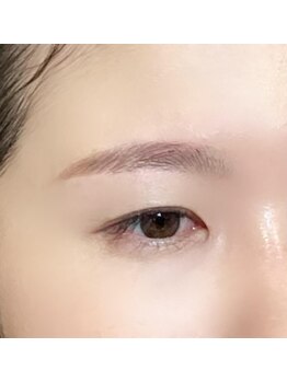 ビューステージ アイブロウサロン 吉祥寺/優しめアーチ眉