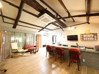 ウニ(UNI)の写真