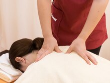 三越前はり灸整骨院/頸肩周りのマッサージ
