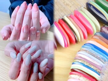 リー(RE)の写真/大人女性にオススメ☆オフィスでもOKのシンプルかつ上品な指先を演出♪持ち込みデザインも◎