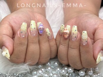ロングネイルズ エマ(LongNails-Emma)/アクリル持ち込みゴージャス