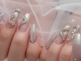 韓国で話題の...