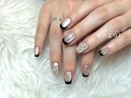 黒マグフレンチネイル