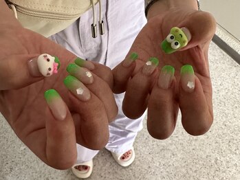 ネイル スパ ココプラス(Nail spa Cocoplus)/蛍光カラーのグラデーション