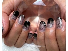 ブラックネイル/目玉ネイル