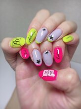 ビューティーネイル(Beauty Nail)/蛍光ネイル