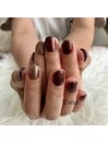 チャコールブラウン