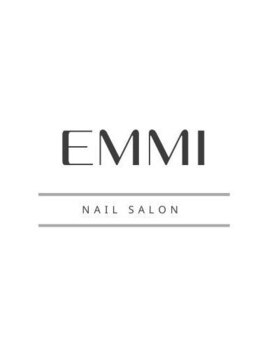 エミー(emmi)/