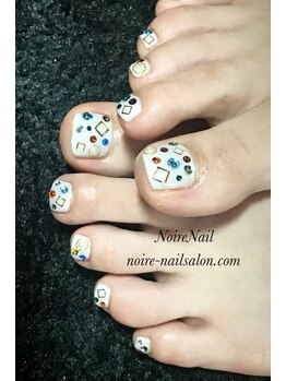 ノワール ネイルアンドスクール(Noire)/