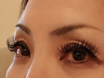 アルモニ(harmonie)/つけま級のボリューム感