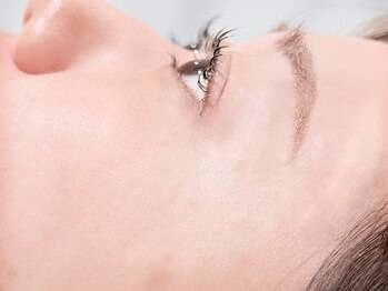 ルルバイアズール 草加店(LULU by azule)/立ち上げストレートで綺麗な目元