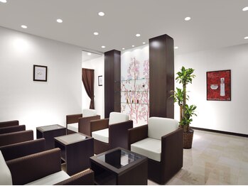 イービーシーシー新宿(e.b.c.c.)/エントランス