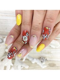 手書き花柄ネイル￥11980