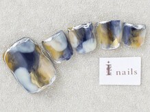 アイネイルズ 三宮店(I nails)/シルバー囲みネイビー￥8000