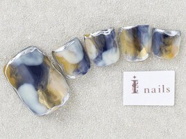 シルバー囲みネイビー￥8000