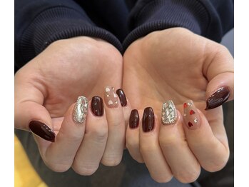 リラエス(Rela S)/バレンタインネイル