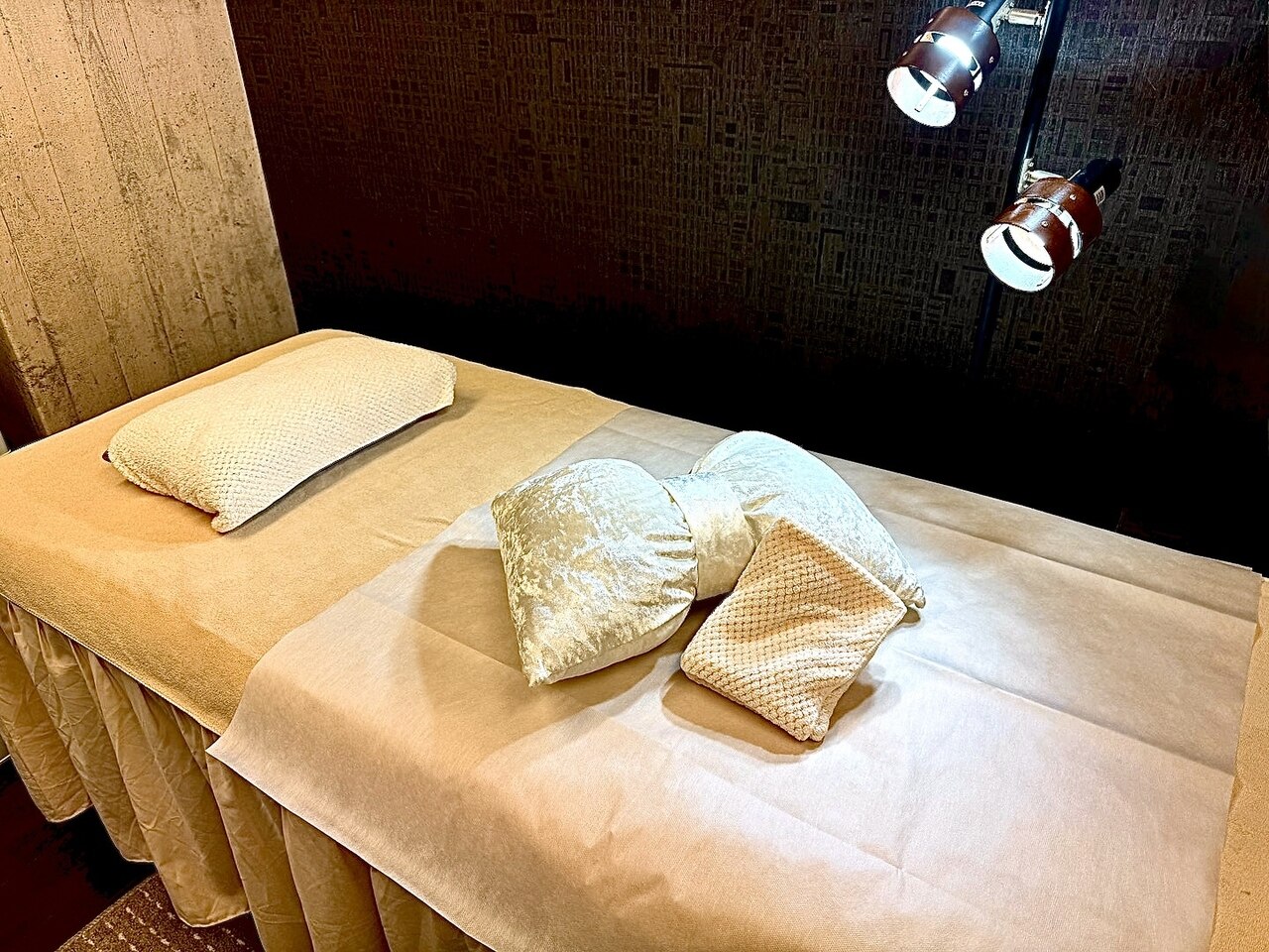 【湯布院アンティーク】昭和レトロ♪　美容室 加熱器 呂宋 掛け分けぐい吞み（RUSU - KAKEWAKE CHOKAMON SAKE CUP） 作家