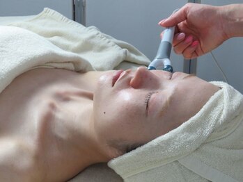 アンシャンテ(ENCHANT)の写真/結果重視の本格エステでシミ・たるみにアプローチ！メイクして帰れるから予定の前でも行ける◎