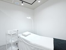 【完全個室】白を基調とした落ち着いたサロンです