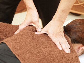 コリトル 福岡赤坂院の写真/【赤坂☆リピート率9割越えの高技術】お好みに合わせて優しめ~強揉みまで◎《全身もみほぐし60分¥4400》