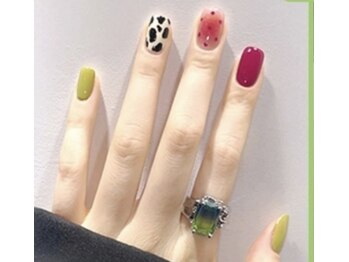 ネイルサロン ジェイ(Nail Salon J)/カラーフル/ドット/牛アート