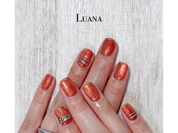 ルアナ(Luana)/メタルパーツネイル/上品ネイル