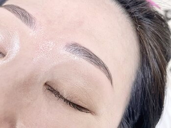 ラナン(Lanan)の写真/《完全個室》あなたに合わせたデザインで『ワタシに似合う美眉』がきっと見つかる！メンズも対応可能◎