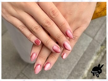 バニーラッシュ(Bunny Lash)/【ミルキーマグネットネイル】