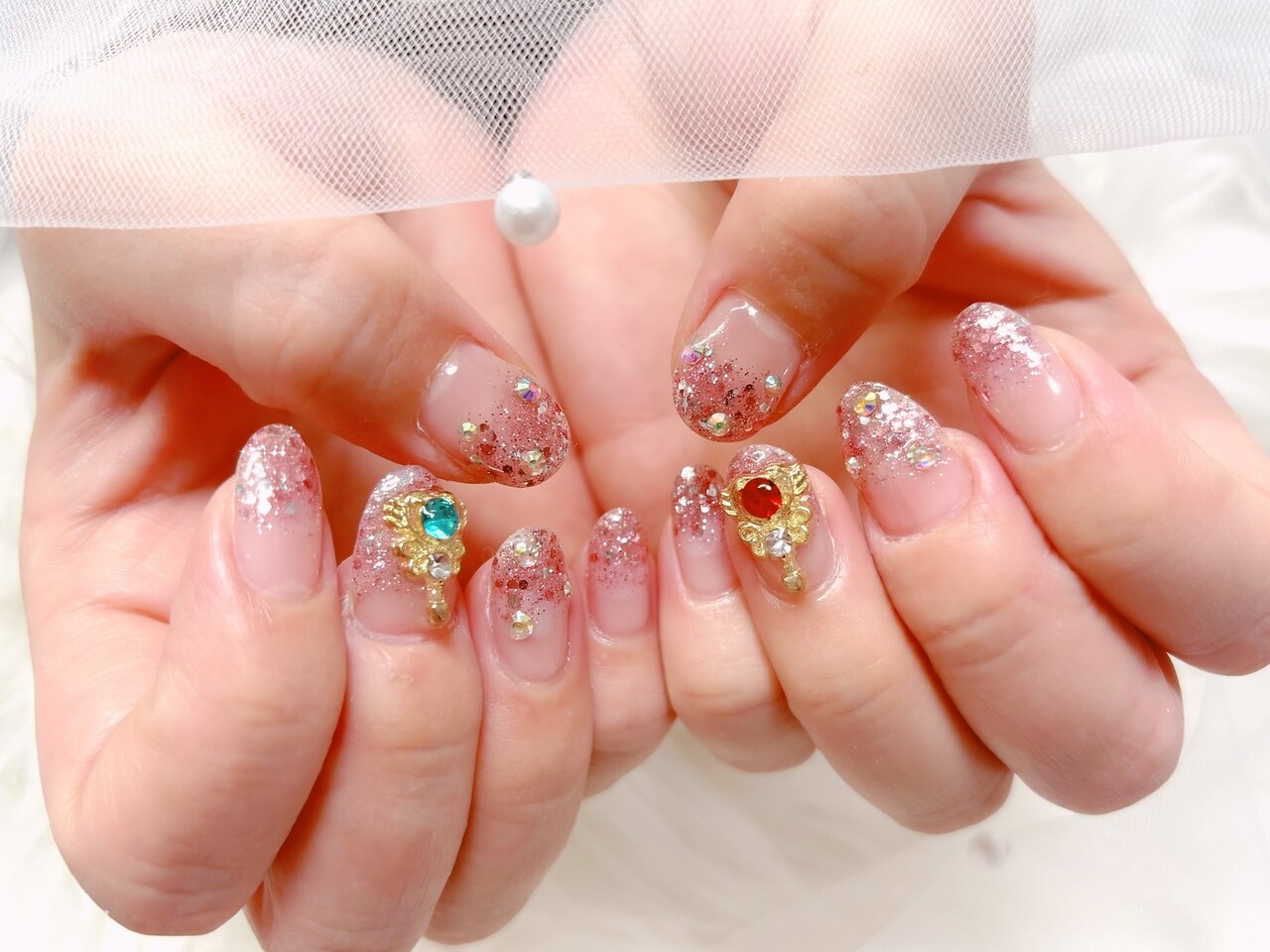 値下げ　新品レペット 38.5 (24cm) キラキラのラメ　グラデーション 2026年冬トレンド】ラメグラデーションのネイルデザイン集｜人気順