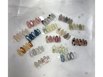 サロン ウネルマ 小郡店(salon UNELMA)の写真/【定額デザイン¥5990～】季節やトレンドに合わせて定期更新中☆定額アートネイルでネイル初心者でも安心♪