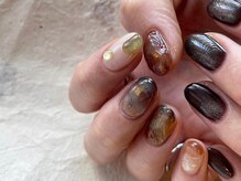 アイネイルズ 梅田店(I nails)/アシメマグ奥行き塗りかけ¥10700