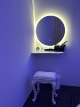 月のこころ 青森新町店/各個室にドレッサー