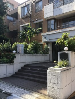 フローラ 品川(FLORA)/品川プリンスホテル近く【高輪】